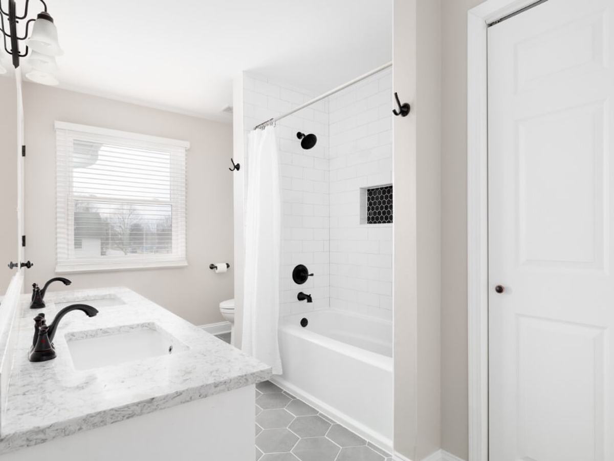 Bathroom Renovations project photo 4 by Mighton Construction