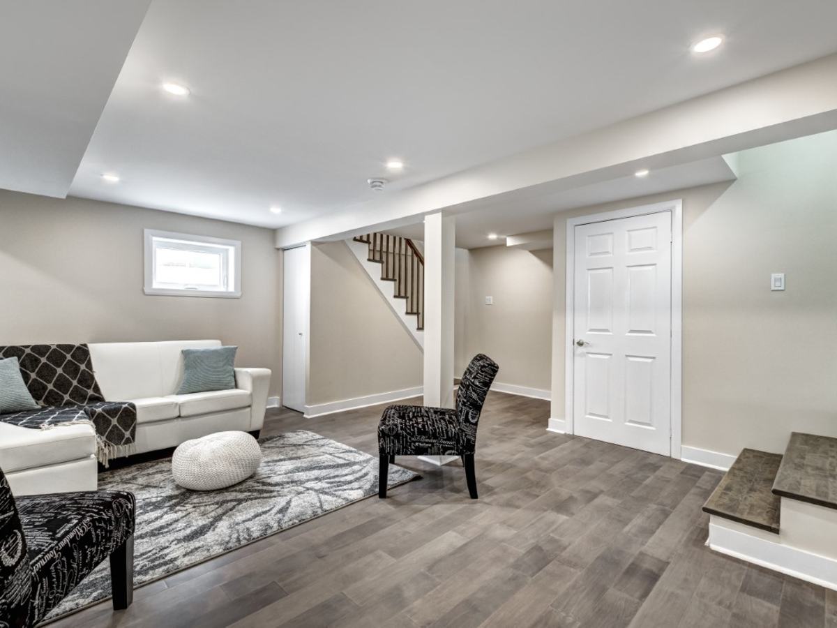 Home Additions & Garage Builds by Mighton Construction